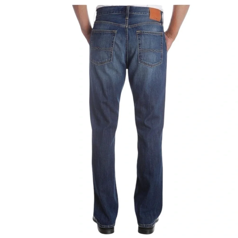 LUCKY BRAND 361 VINTAGE STRAIGHT Boho Chic Size 38/32 Medium Wash Blue Normcore